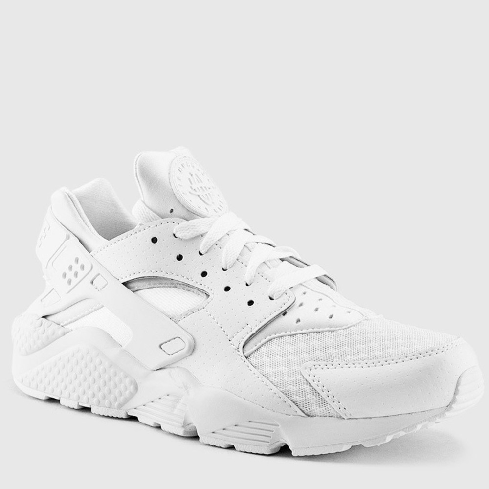 All White Nike Huaraches